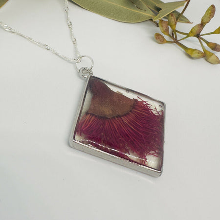 Australian Hand Made Dried Flower in Resin Pendant Silver Necklace