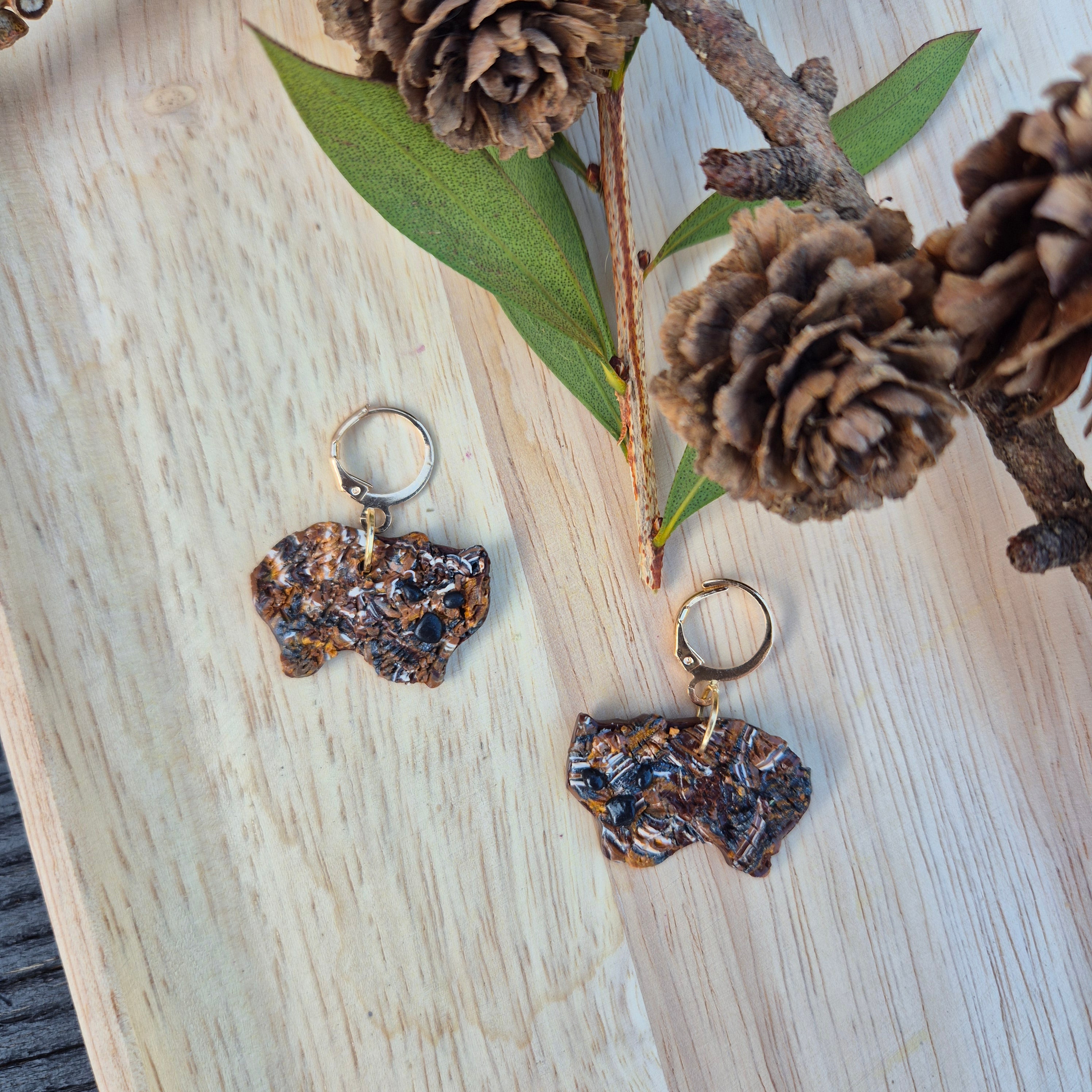 Wally Wombat Dangle Earrings