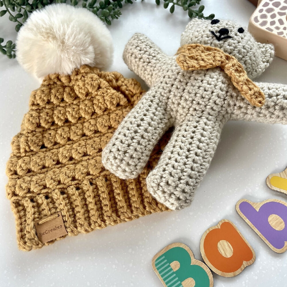 Handmade-newborn-baby-bundle-gift-set_Mustard-beanie-teddy-bear_IMG_5025 Large