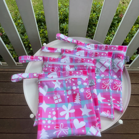 READY MADE Water-resistant wet bags - Happy Christmas (Wonderland Design Co)