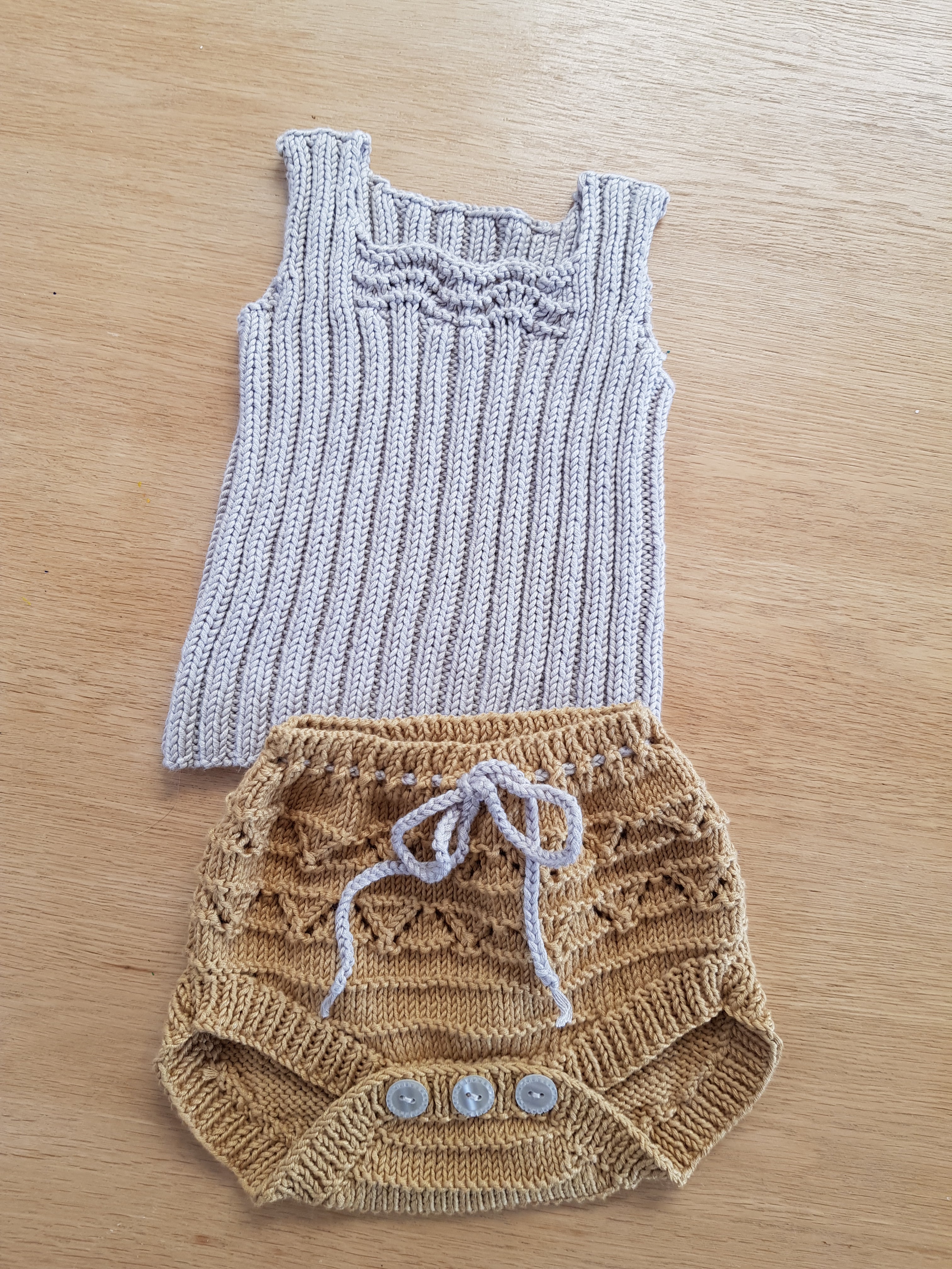 Handknitted Baby-Toddler Bloomers Sz 1-2 Yrs Mustard