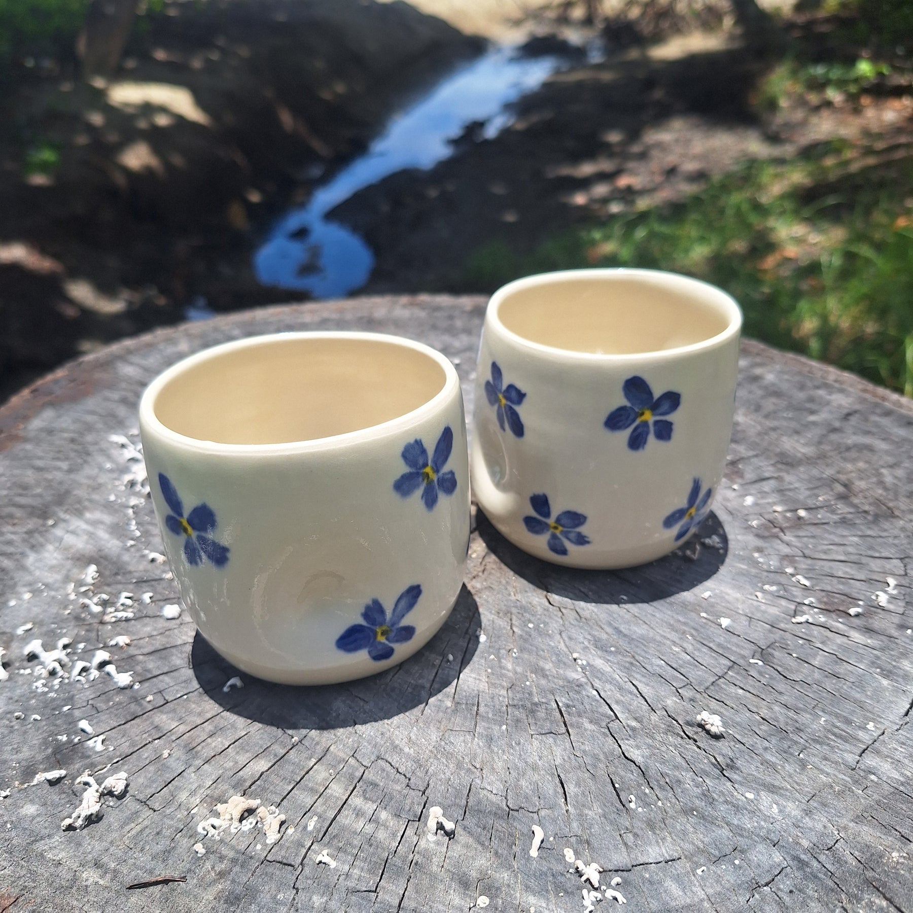 Daisy Hug Mugs for Coffee or Tea