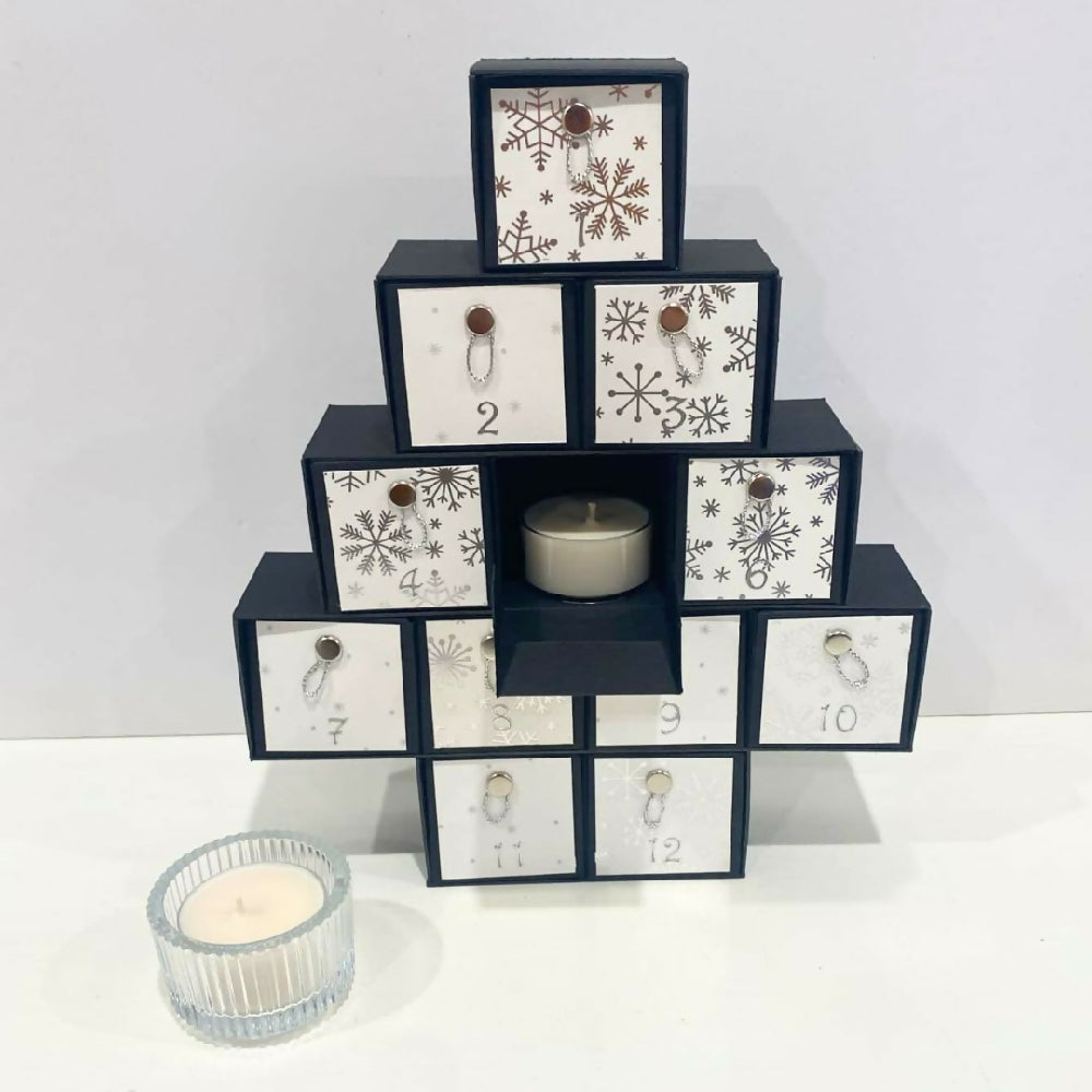 White12adventcalendar-tealights-open