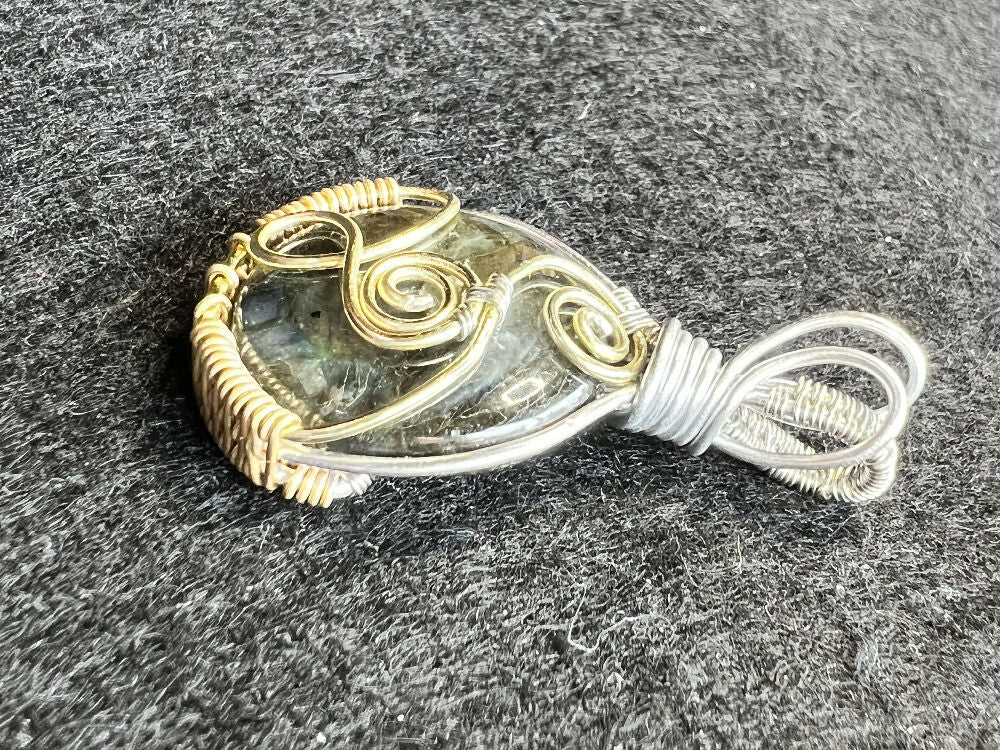 Wire-Wrapped Circle Labradorite Pendant #2