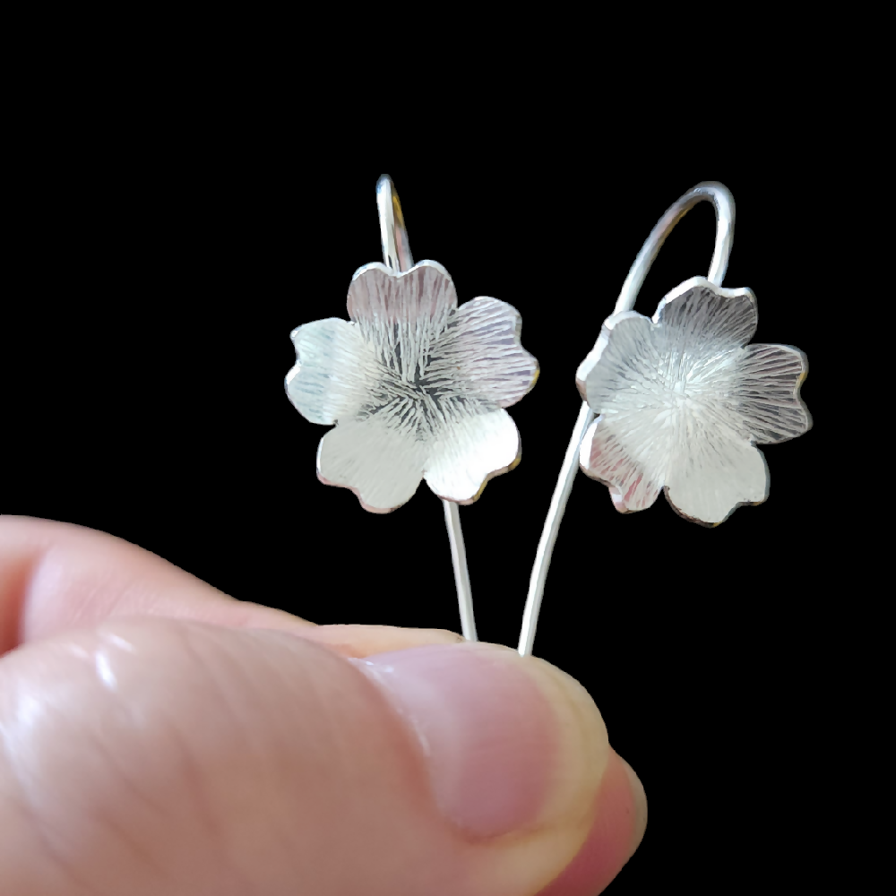 Sterling silver elegant flower earrings