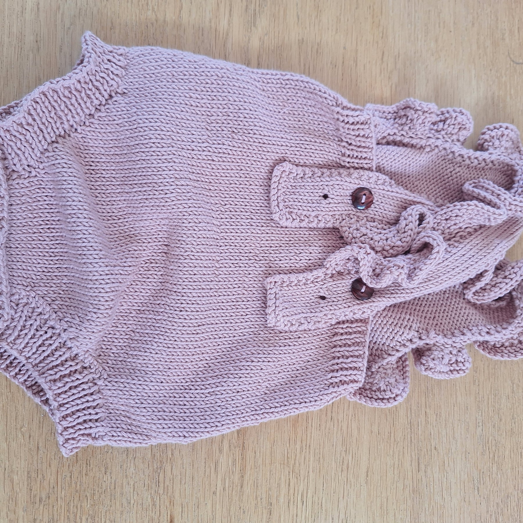 Handknitted Baby Romper Sz 3- 6mths Sweet frills 100% Natural fibre