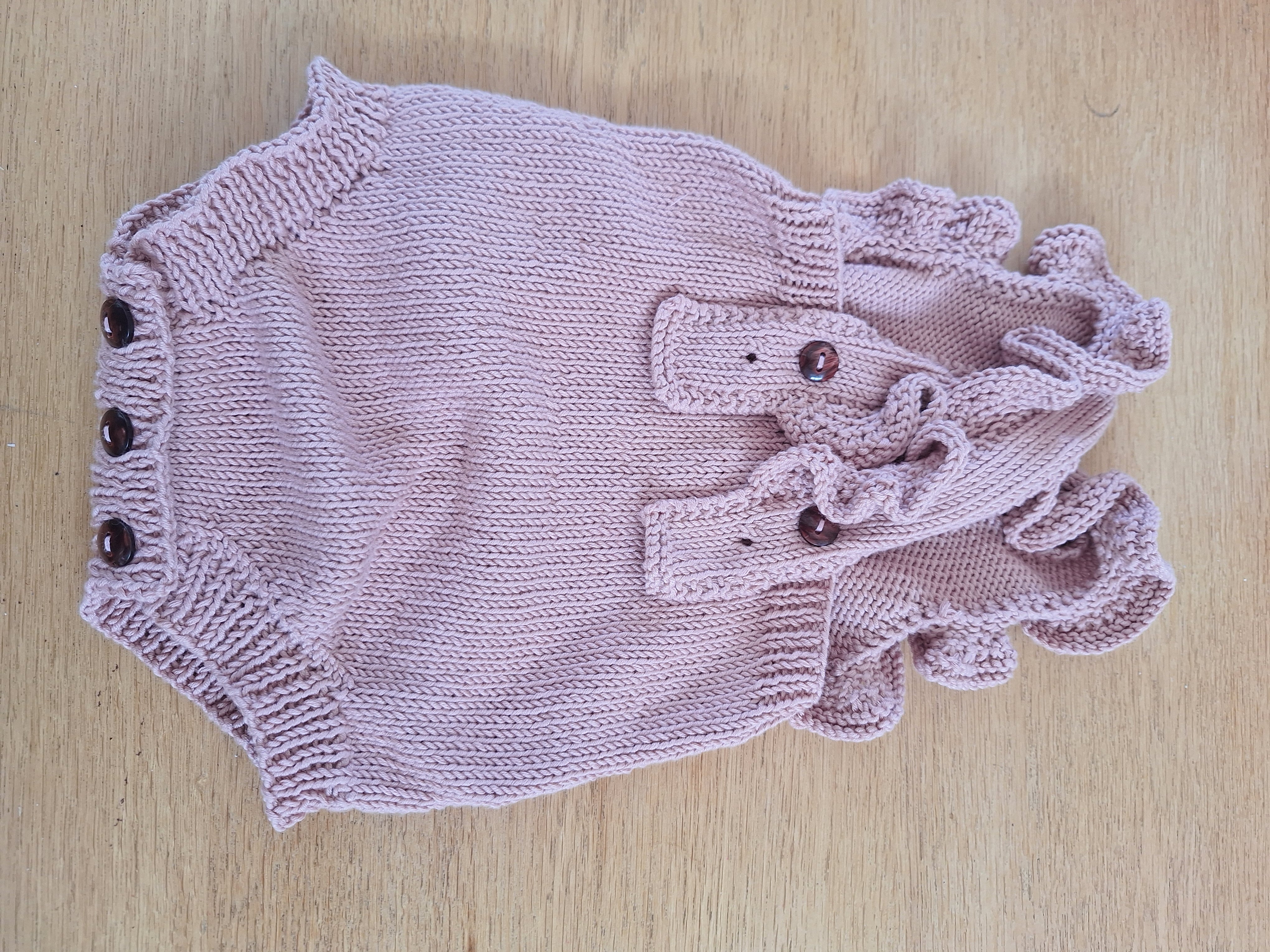 Handknitted Baby Romper Sz 3- 6mths Sweet frills 100% Natural fibre