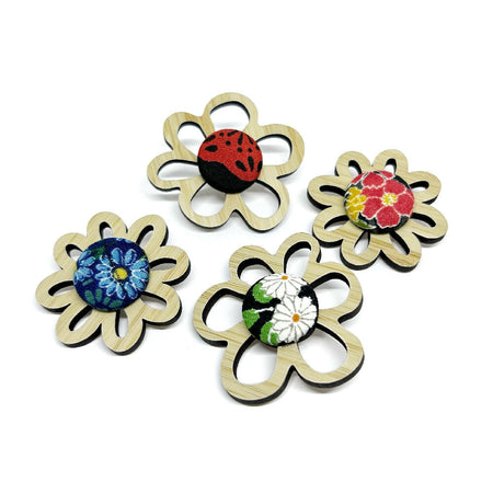 Floral Daisy Brooch - Assorted