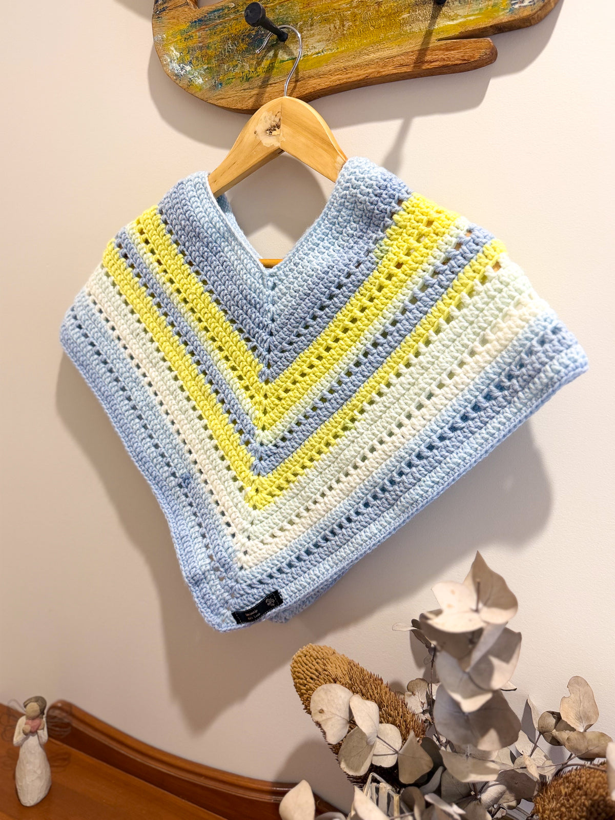#041 Childs Poncho Age 3-4 years