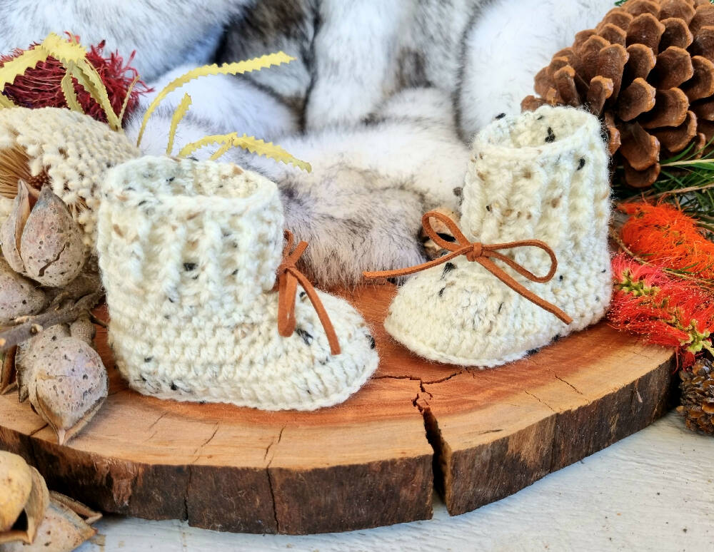 Baby Booties | Oatmeal | Newborn | Crochet | Knit | Shoes | Socks
