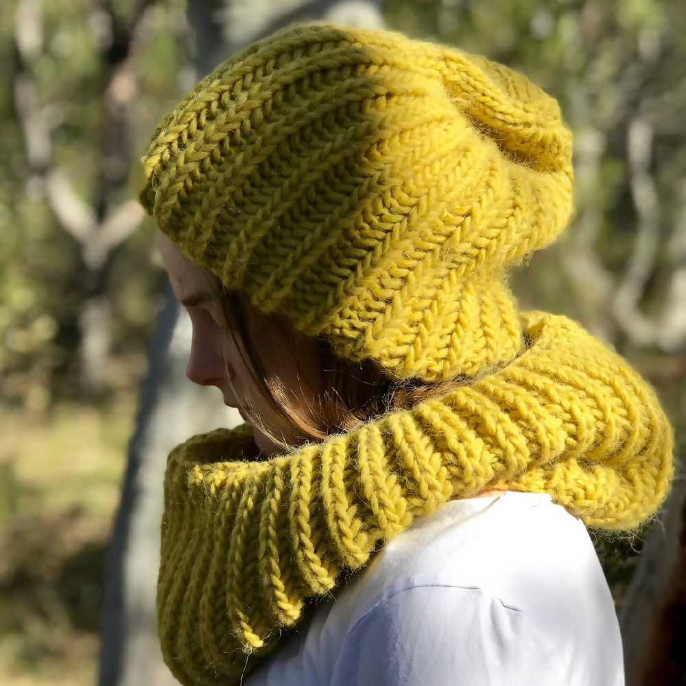 Knitted Chartreuse Snood and Hat. Chartreuse scarf. Alpaca Scarf. Alpaca Hat