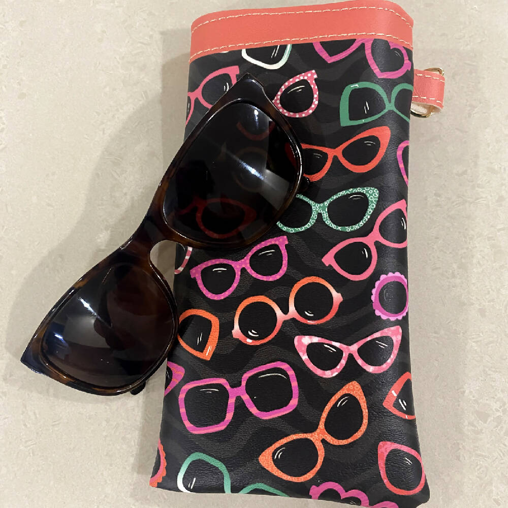 Soft-glasses-case-faux-leather-cool-sunglasses-print-G