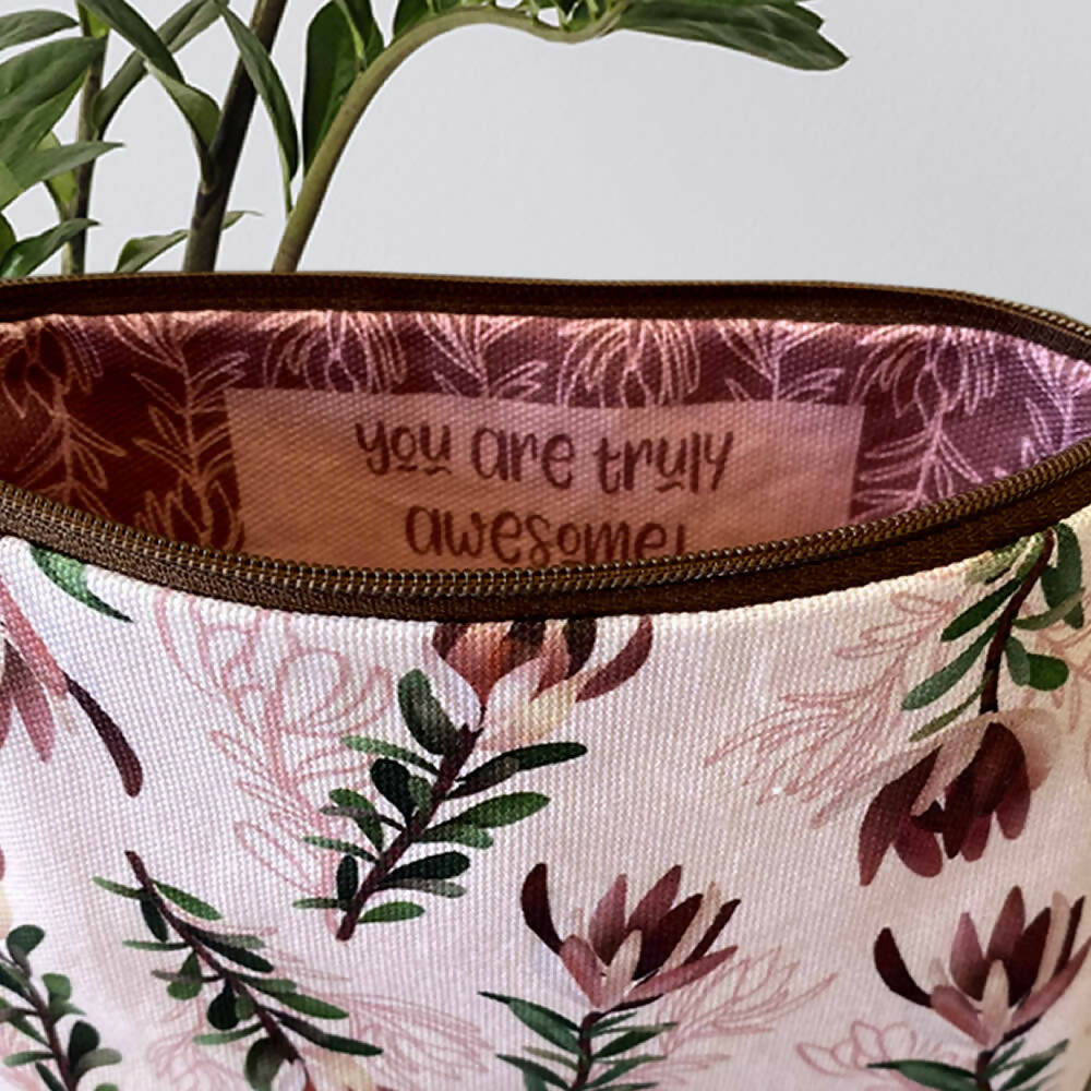 zp-021-Australian-Leucadendron-Zipper-Pouch-C