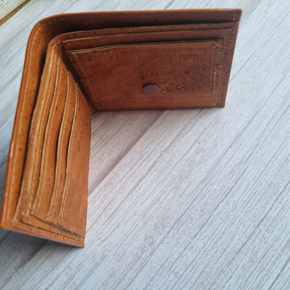 Men's Tan Wallet - Traditional Wallet