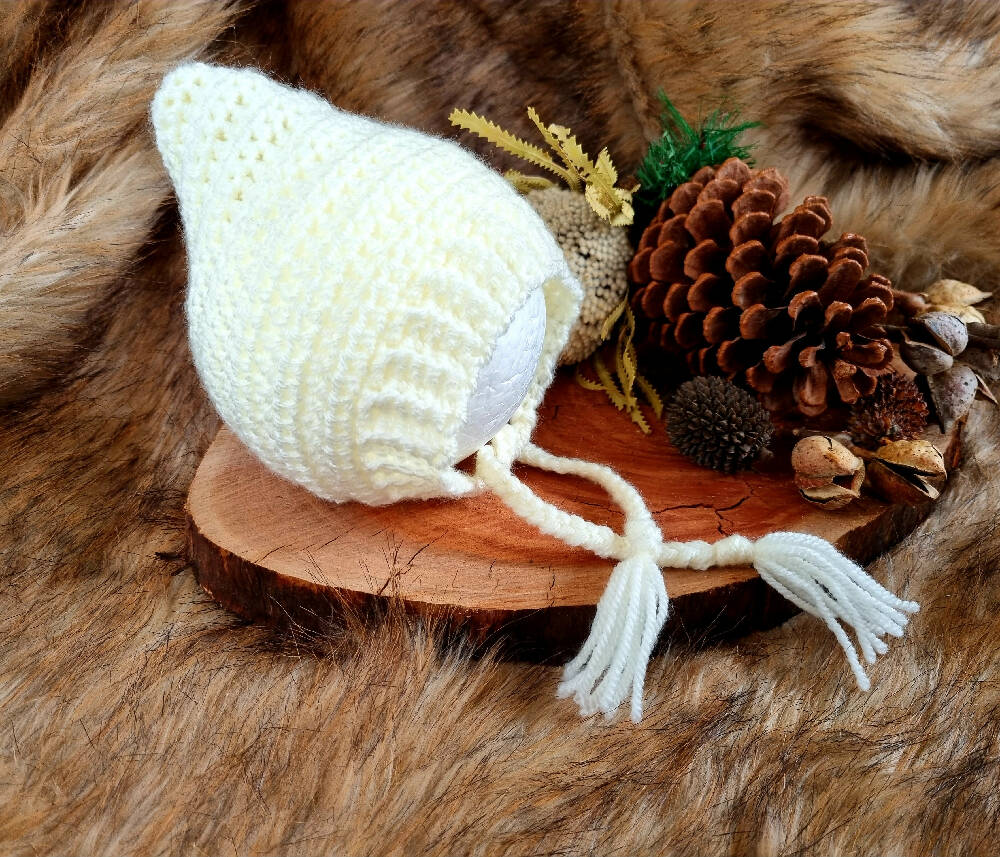 Baby Pixie Bonnet Cream/Off White Vintage Crochet Newborn Beanie Hat