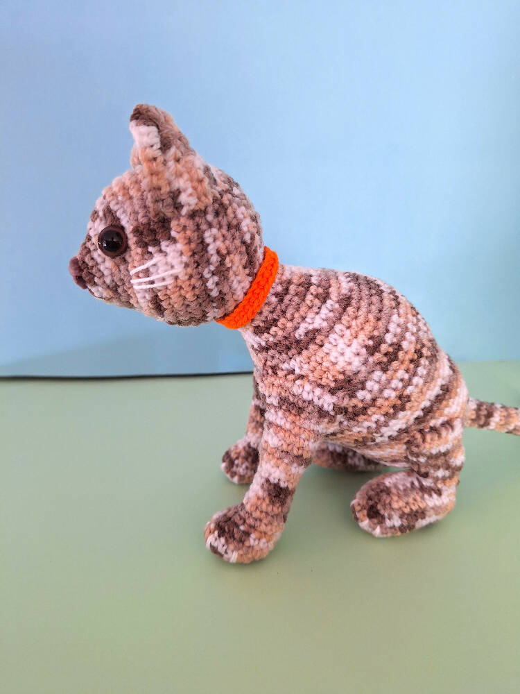crocheted tabby cat