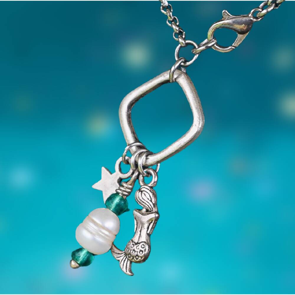 lil-mermaid-silver-charm-pearl-chain-necklace-2