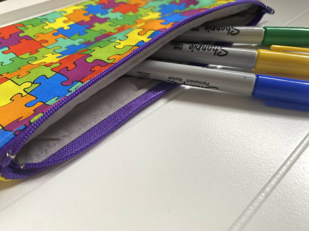 Puzzle pencil case