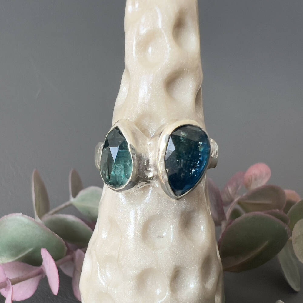 Bi-Colour Kyanite Duo Ring