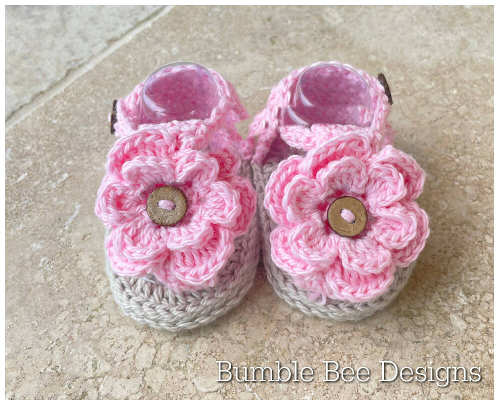 Crochet Flower baby sandals, baby shoes, 0-12 mths, Cotton sandals