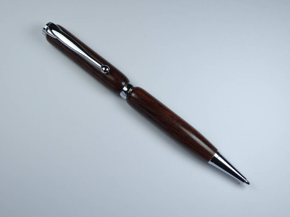 Walnut Slimline pen