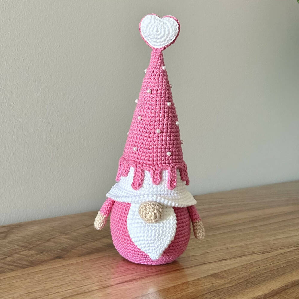 Crochet | Valentine | Love | Gnome | 23cm | Ready to Ship