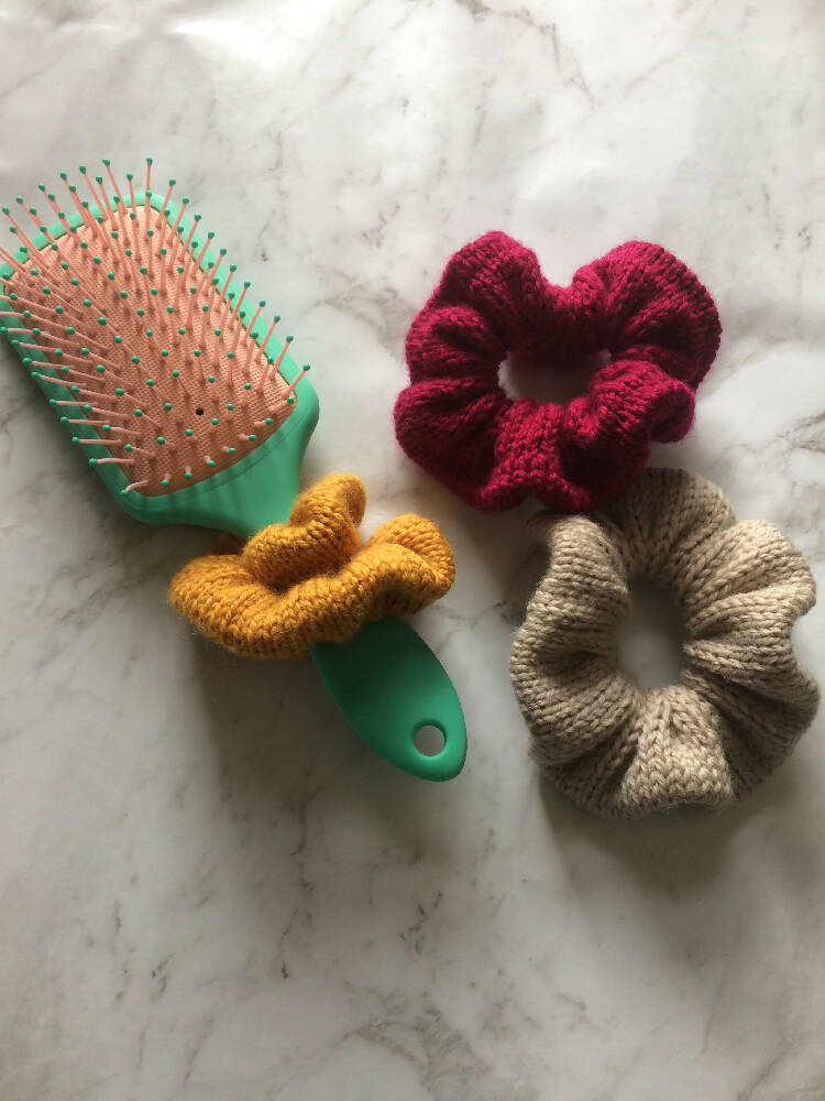 Knitted scrunchies. Pack of 3.