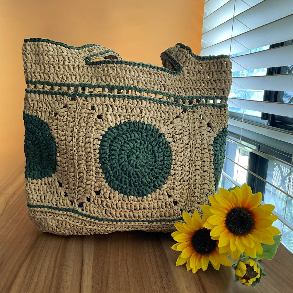 Eco-chic Raffia Tote Bag - Green Circles