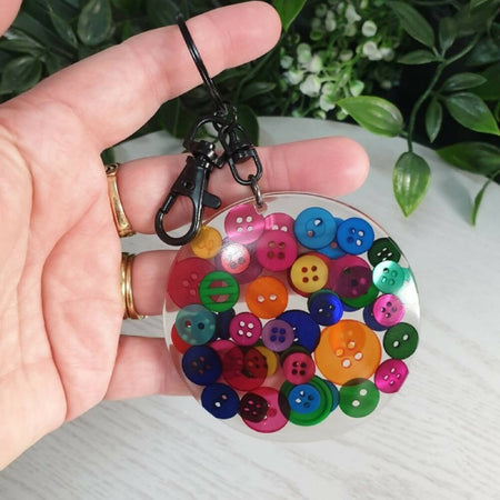 Keyring - Coloured Rainbow Buttons - 7cm Round Resin