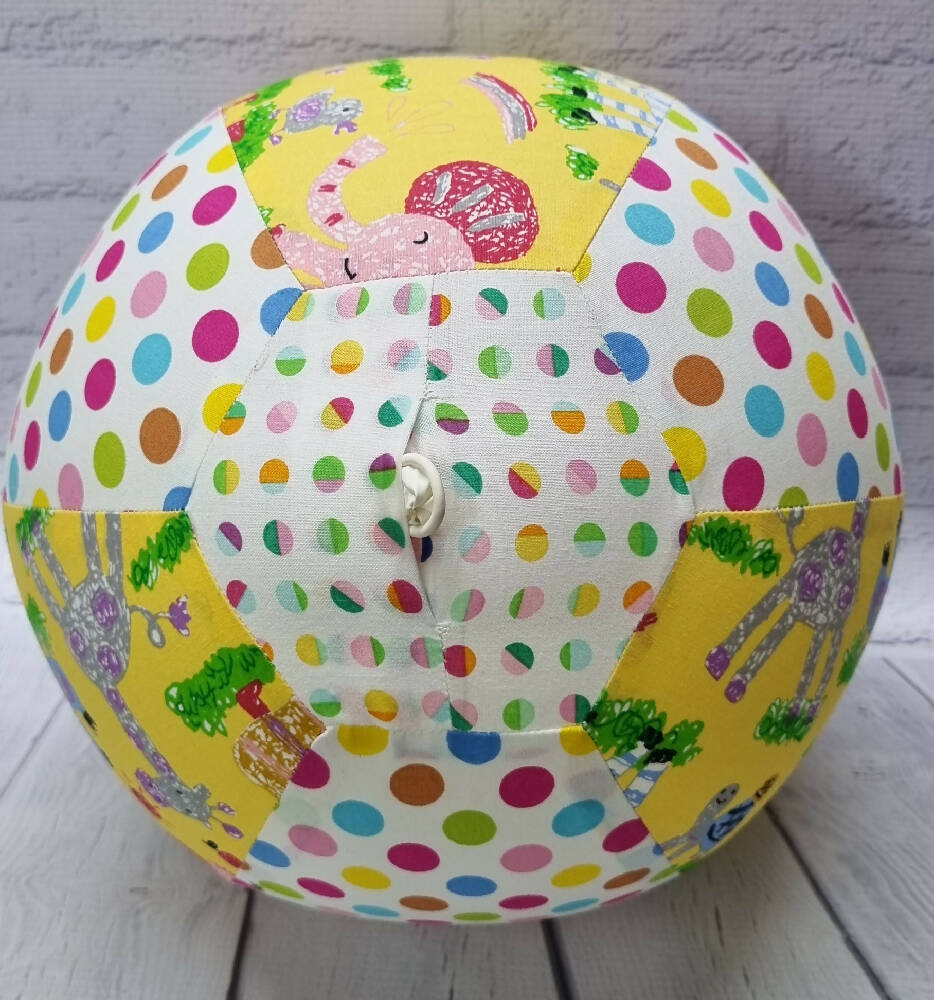 Balloon Ball: A Spotty Dotty day at the Zoo: Two tone