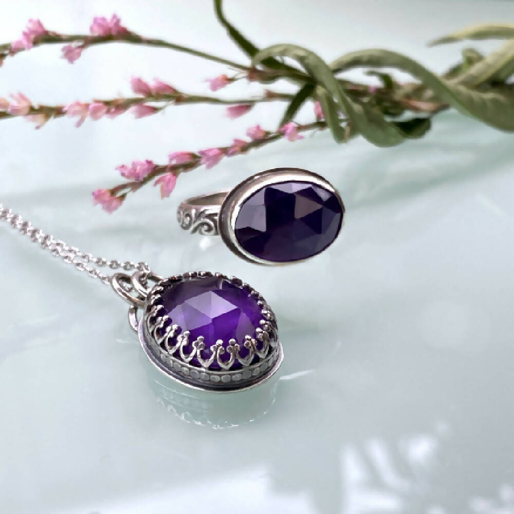 Sterling Silver Faceted Amethyst Gothic Oval Pendant