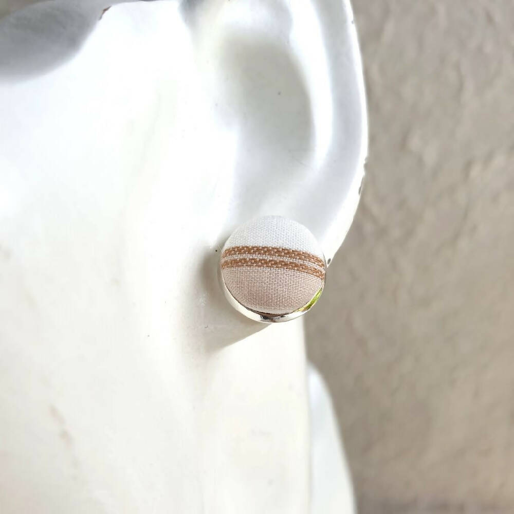 1.4cm Round Cabochon brown striped fabric stud earrings No.18