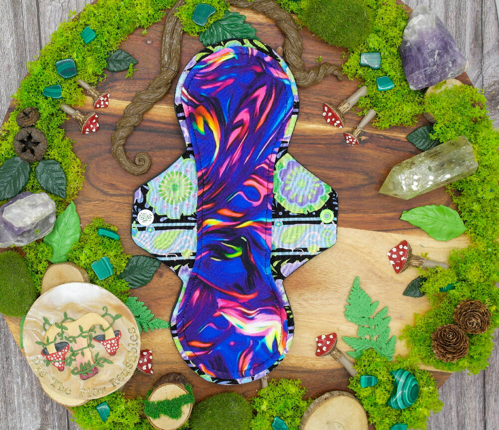 Reusable menstrual cloth pad 10" moderate (Versodile Moonrise - modified wrap wing)