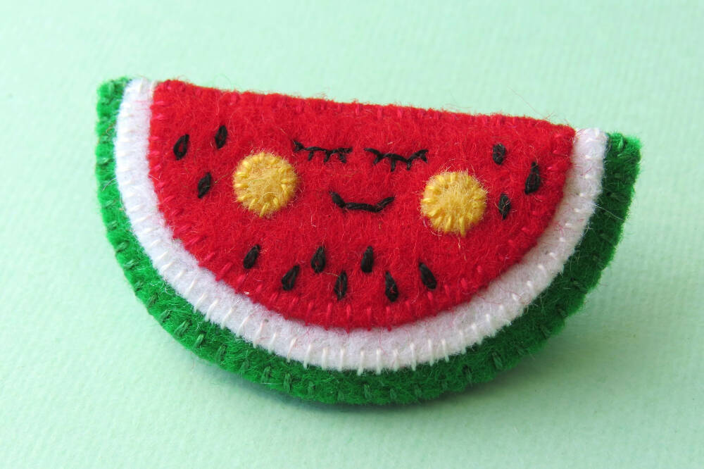 DIGITAL - Felt Sewing Pattern - Watermelon Brooch - PDF Download