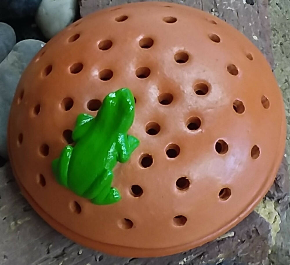 Mosquito Coil Holder with built in stand, Frog Design