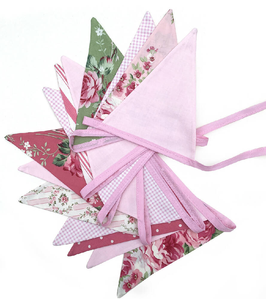 Barefoot Roses Bunting TWc