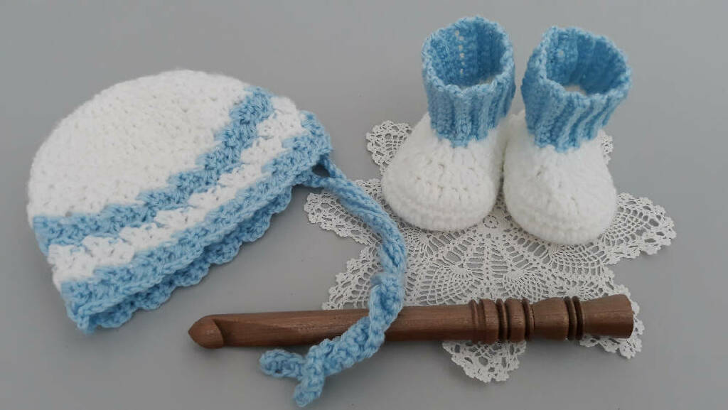 Newborn Baby Bonnet/Bootie Set