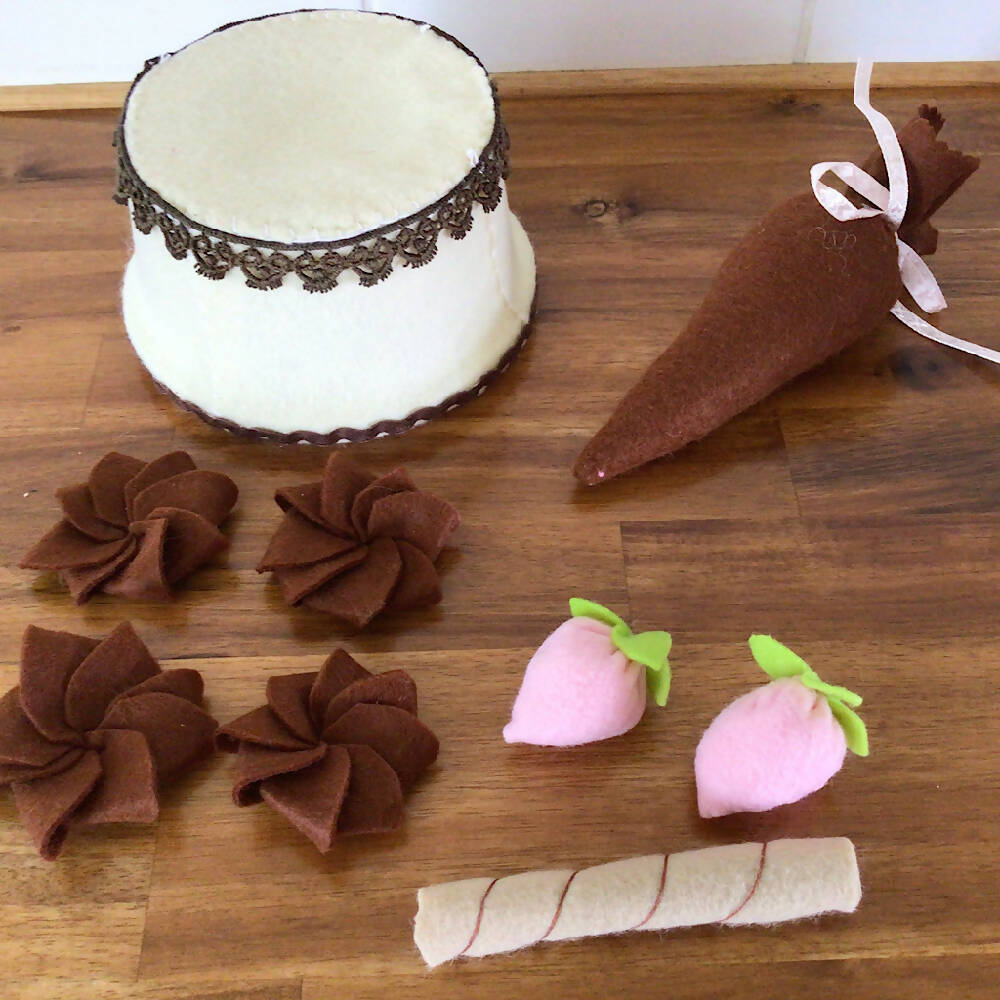 I’m a Cake Decorator set. Chocolate