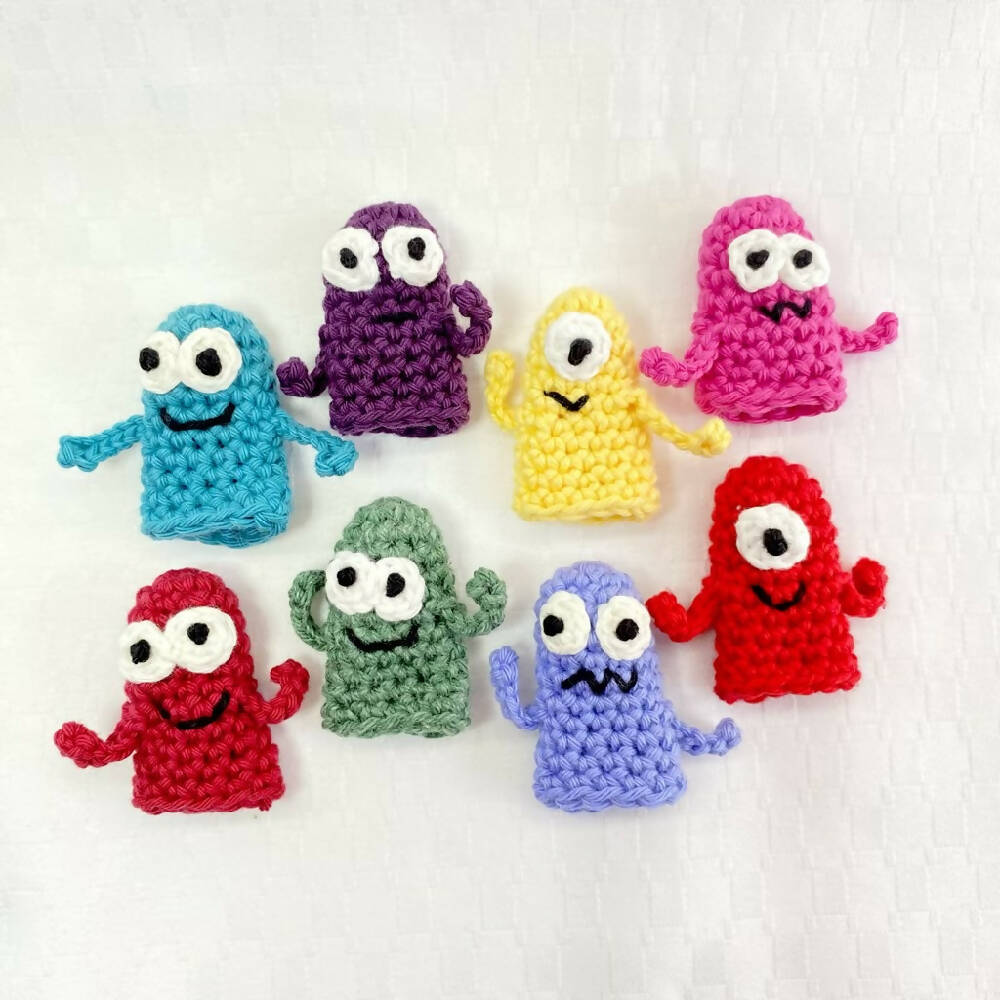 Alien Crochet Finger Puppet Set