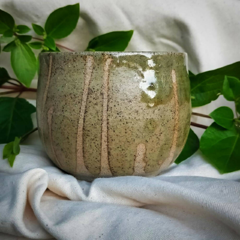 Large Green tumbler in speckled forest colours