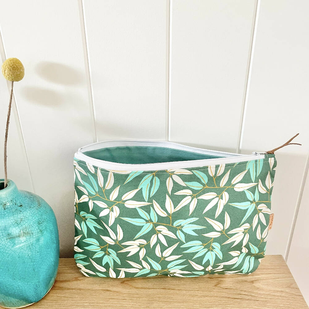 Large Zipper Pouch-Gum Leaves Green