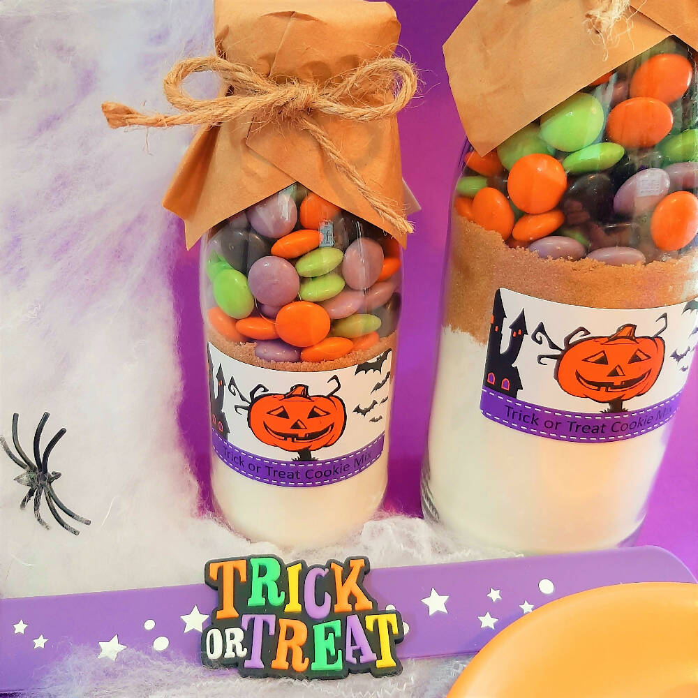 HALLOWEEN Trick or Treat Cookie Mix in a Bottle Gift. Makes some spooky cookies!