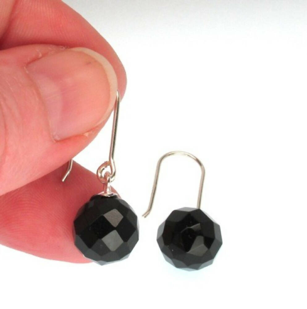 Round onyx and sterling silver earrings