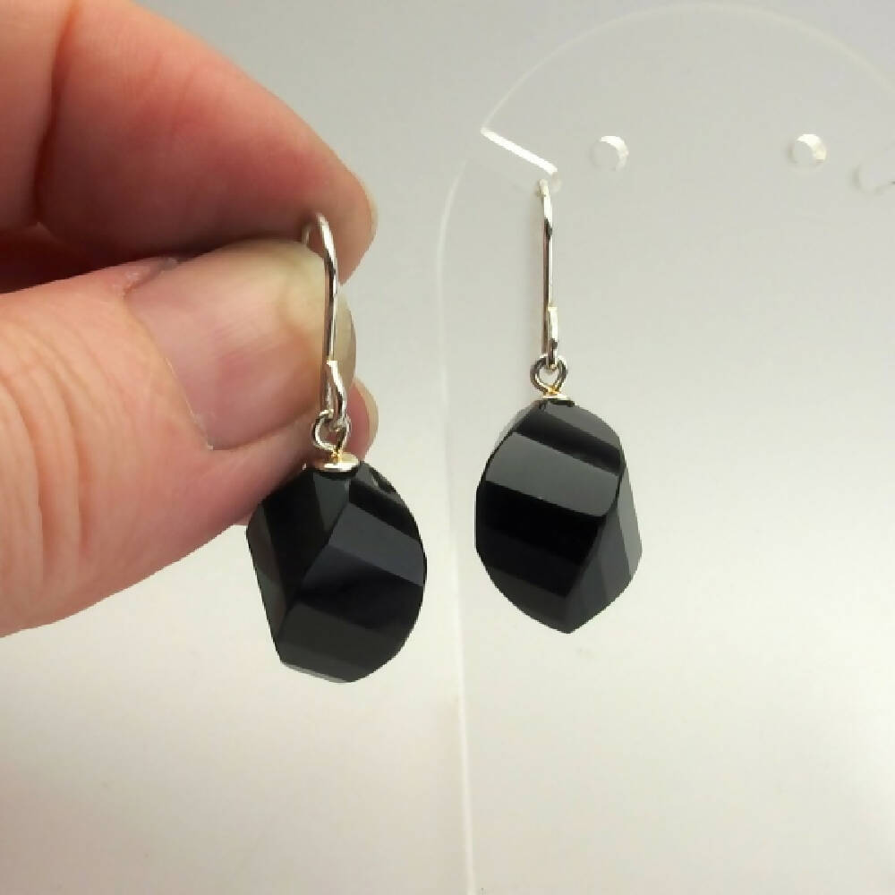 Onyx faceted twisted drops and sterling silver earrings 2