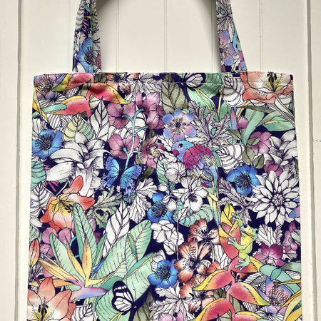 Tropical plants and animals shopping bag