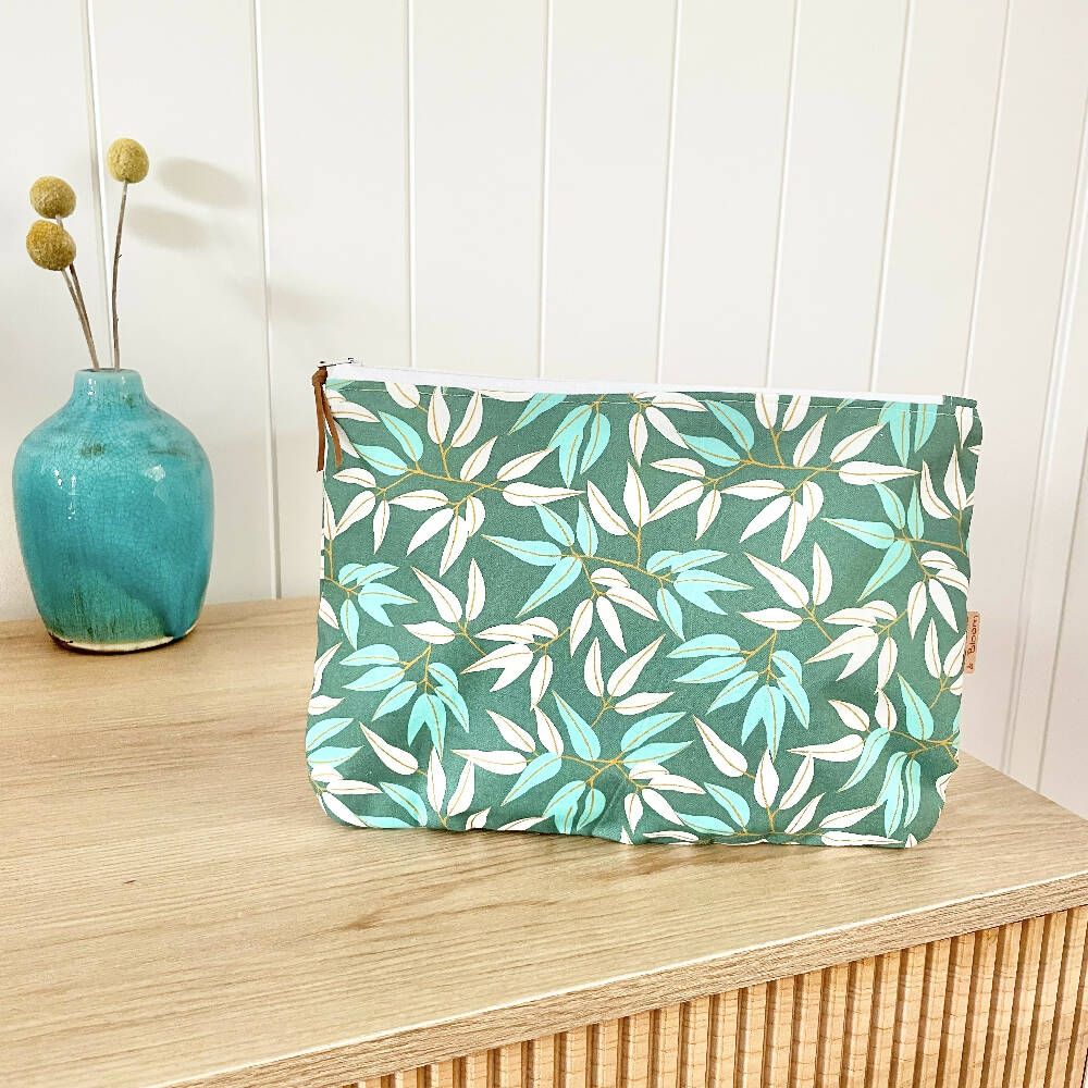 Large Zipper Pouch-Gum Leaves Green