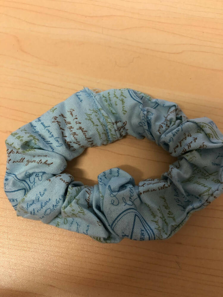 Blue travel pattern scrunchie. Cotton.