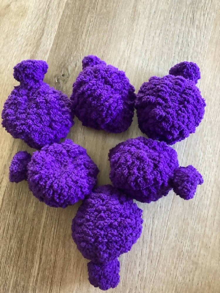 Reusable knitted water balloons