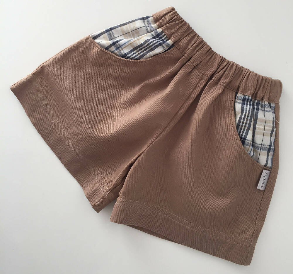 Contrast Pocket Shorts