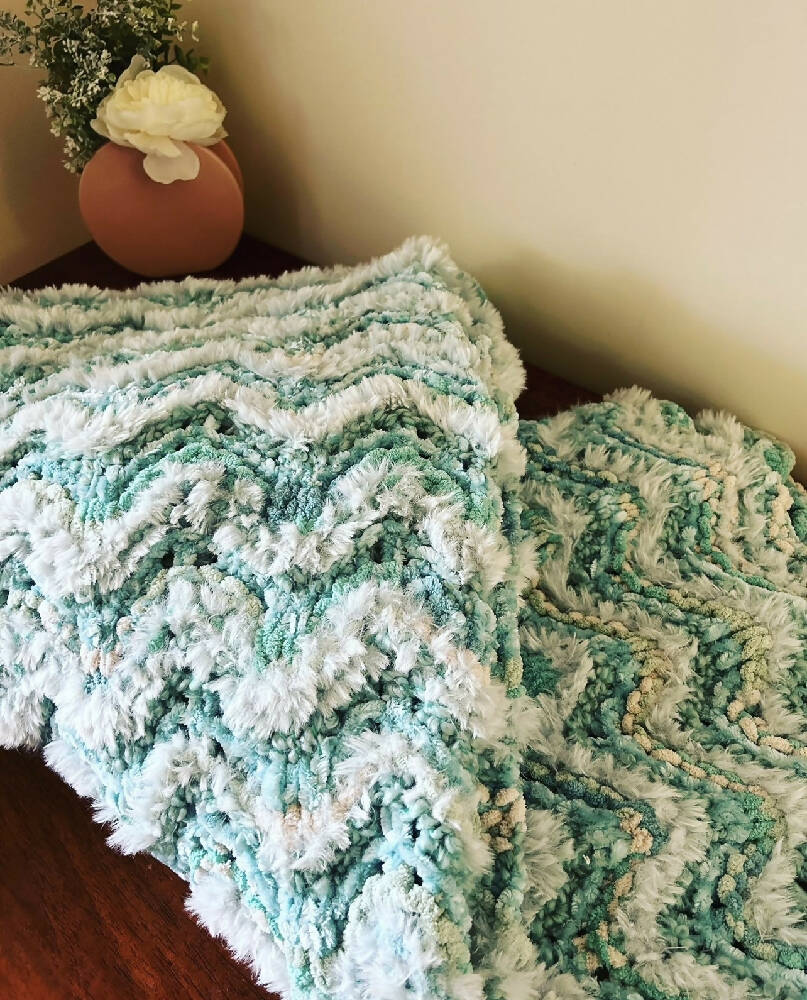 Knit Blanket - Peaks and Valley’s